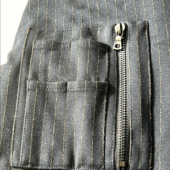 Kenneth Cole Women's Shirred-Sleeve Dark Navy Grey Bomber Jacket Sz XS - Picture 12 of 12